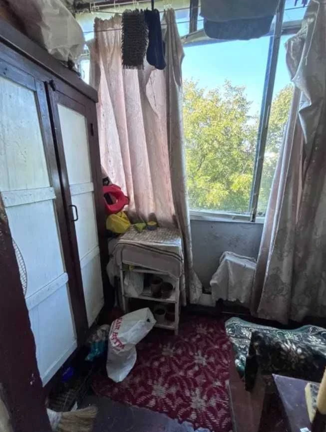 2 кім ЖИТЛОВИЙ СТАН на середньому поверсі ТОПОЛЬ (721456)