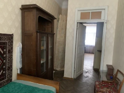 2 room apartment Central. Metro Naukova 3 min. is-Renovation