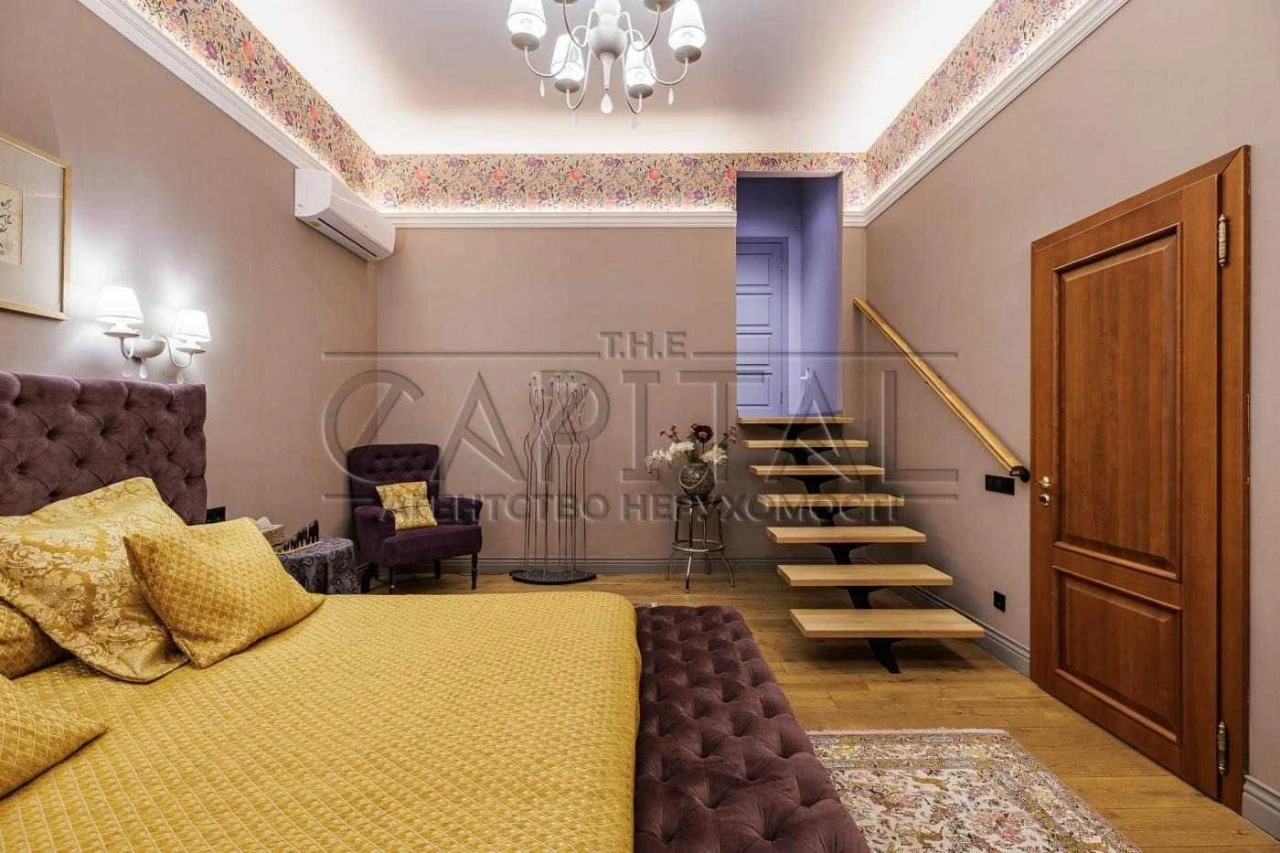 Продаж / Будинок / 290 м2 / Голосіївський район / вул. Костя