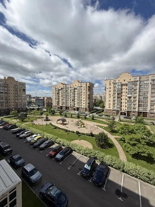 Продажа раздельной 2к/квартиры 61,4 кв. м в ЖК « Хрустальные Д