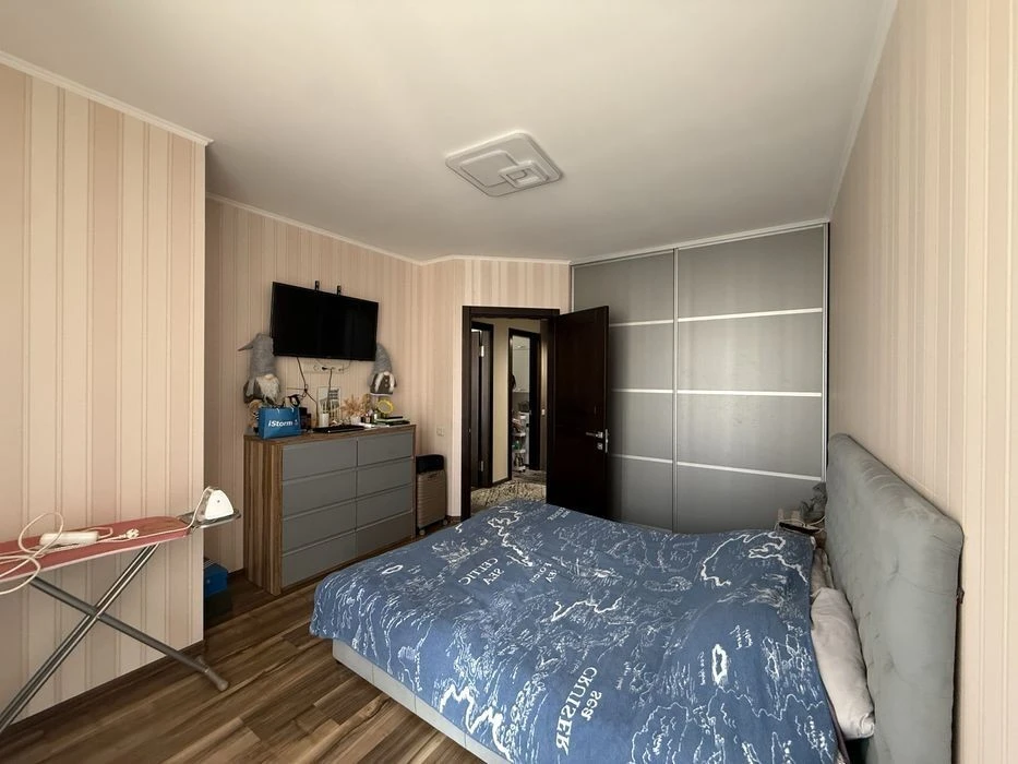Продажа раздельной 2к/квартиры 61,4 кв. м в ЖК « Хрустальные Д