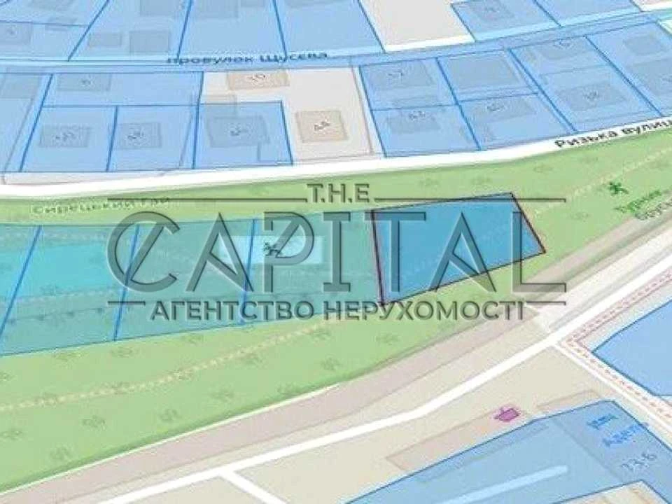 Ділянка. Київ, Ризька вул.