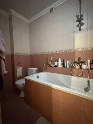 Продам 2 кімн. квартиру Пантелеймонівська новий будинок