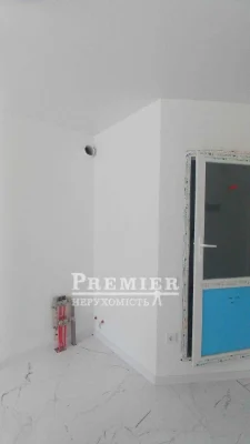Продам квартиру з ремонтом