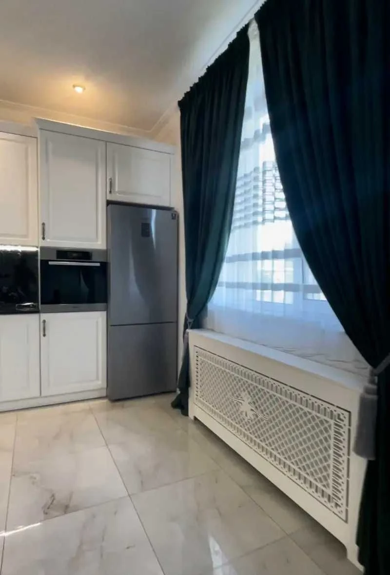Дом 250М² в Лесках • Бассейн, баня, гараж • 10 соток • 6 мин