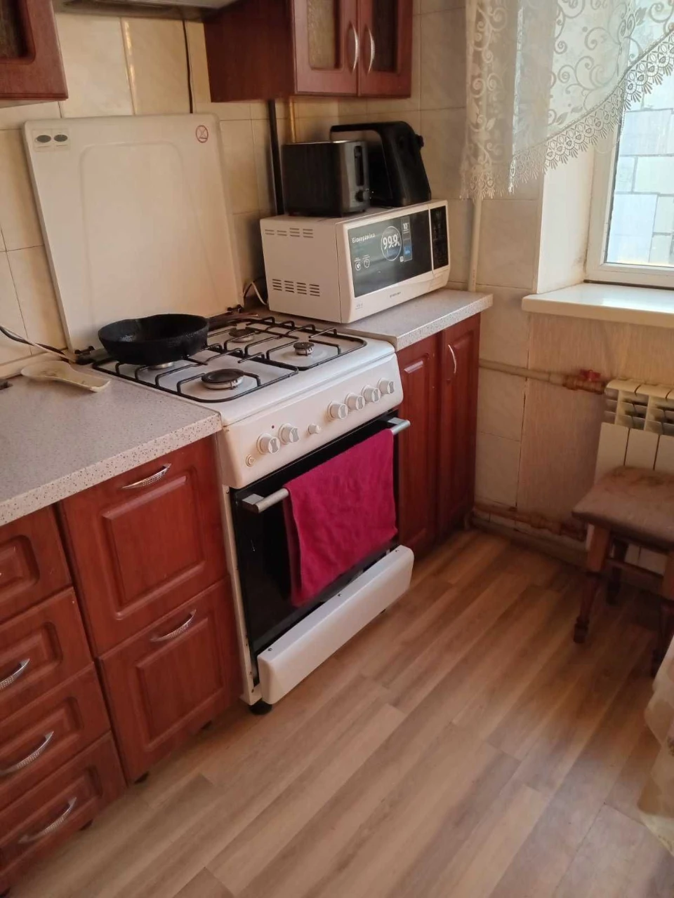 Продам срочно  2-х комнатную,уютную квартиру на Бабурке