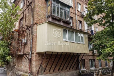 2-room apartment, 42 square meters. m