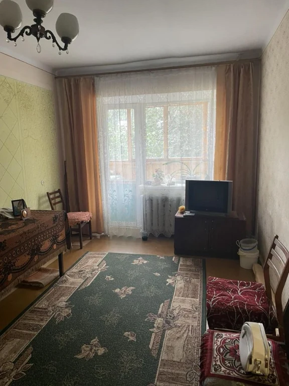 (3) Продам 2-кімнатну квартиру на Вишеньці 1736