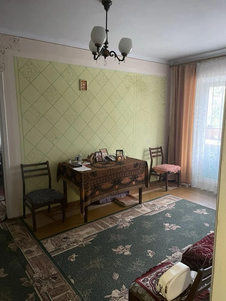 (3) Продам 2-кімнатну квартиру на Вишеньці 1736