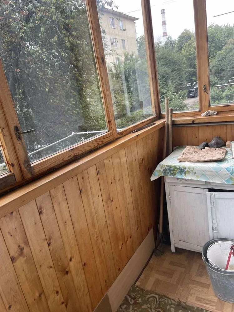 (3) Продам 2-кімнатну квартиру на Вишеньці 1736