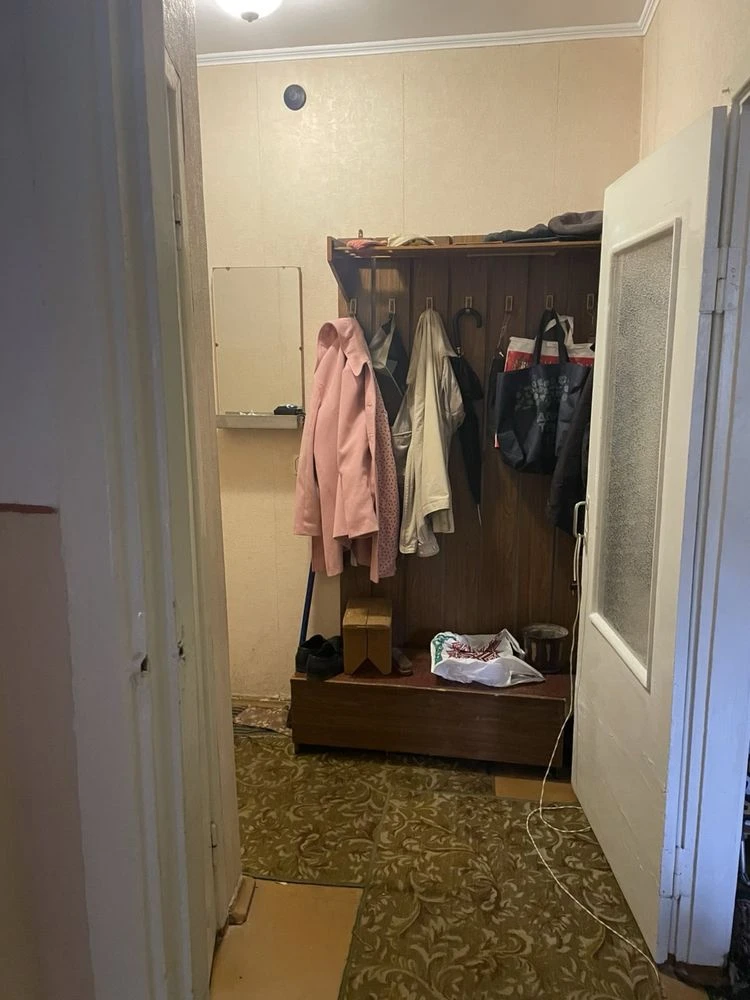 (3) Продам 2-кімнатну квартиру на Вишеньці 1736