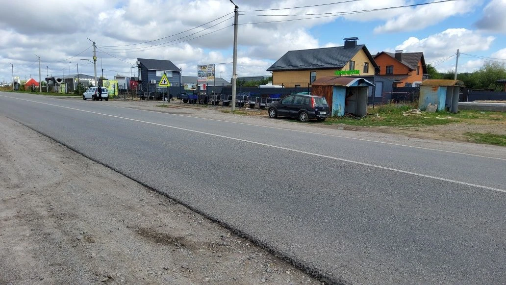 Продається ділянка 30с., вздовж Тиврівського шосе. 2 км від