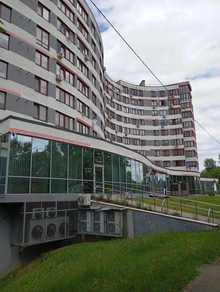 Студія з панорамним видом, від власника 1 км 49 кв