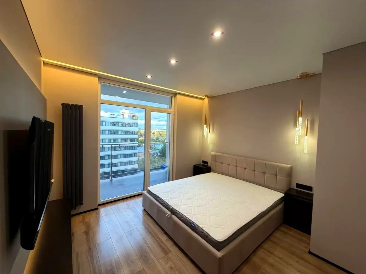 Продаж квартири 2-кімн. 55 м² 8/10 пов.