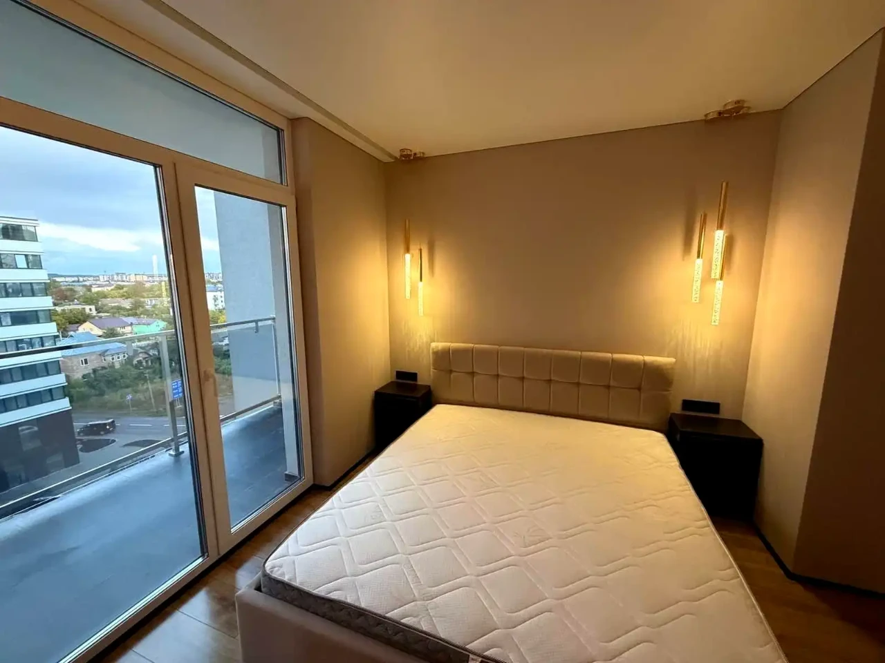 Продаж квартири 2-кімн. 55 м² 8/10 пов.