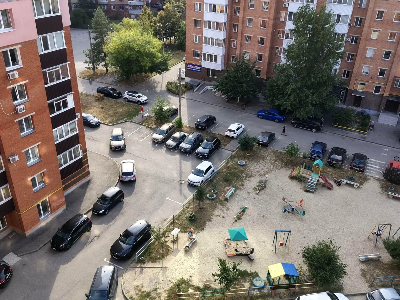 Продаж квартири 1-кімн. 39 м² 9/9 пов.