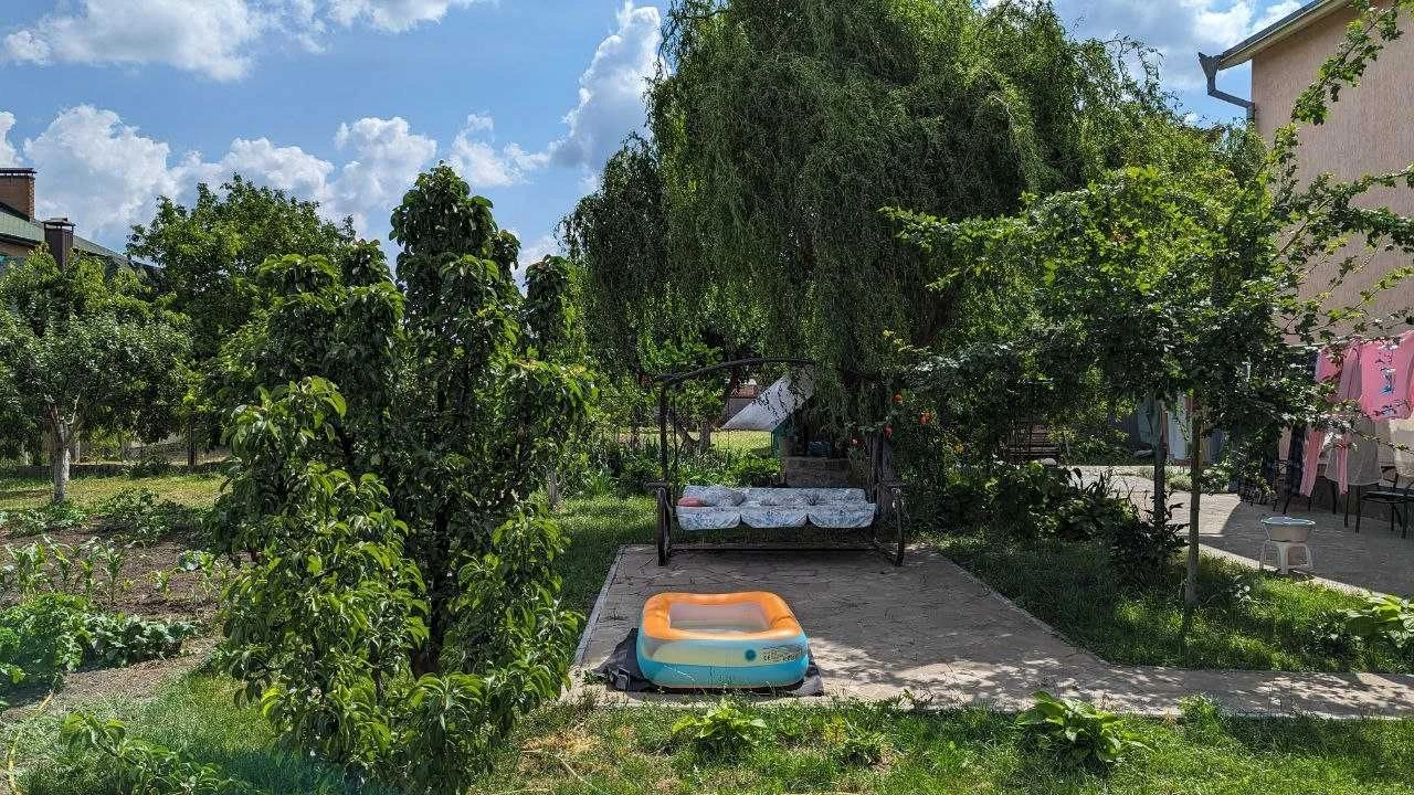 Продається добротний будинок в місті!