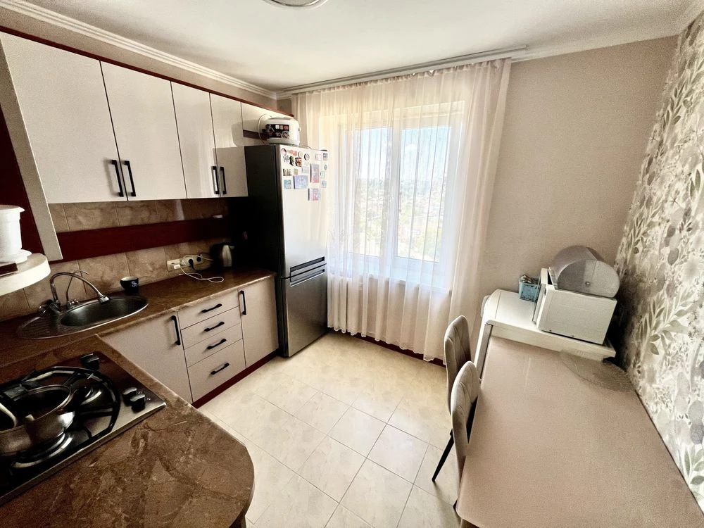 Не фейк .2кім.квартира .Дубово ближче до цетру . 50 кв.м.Гар