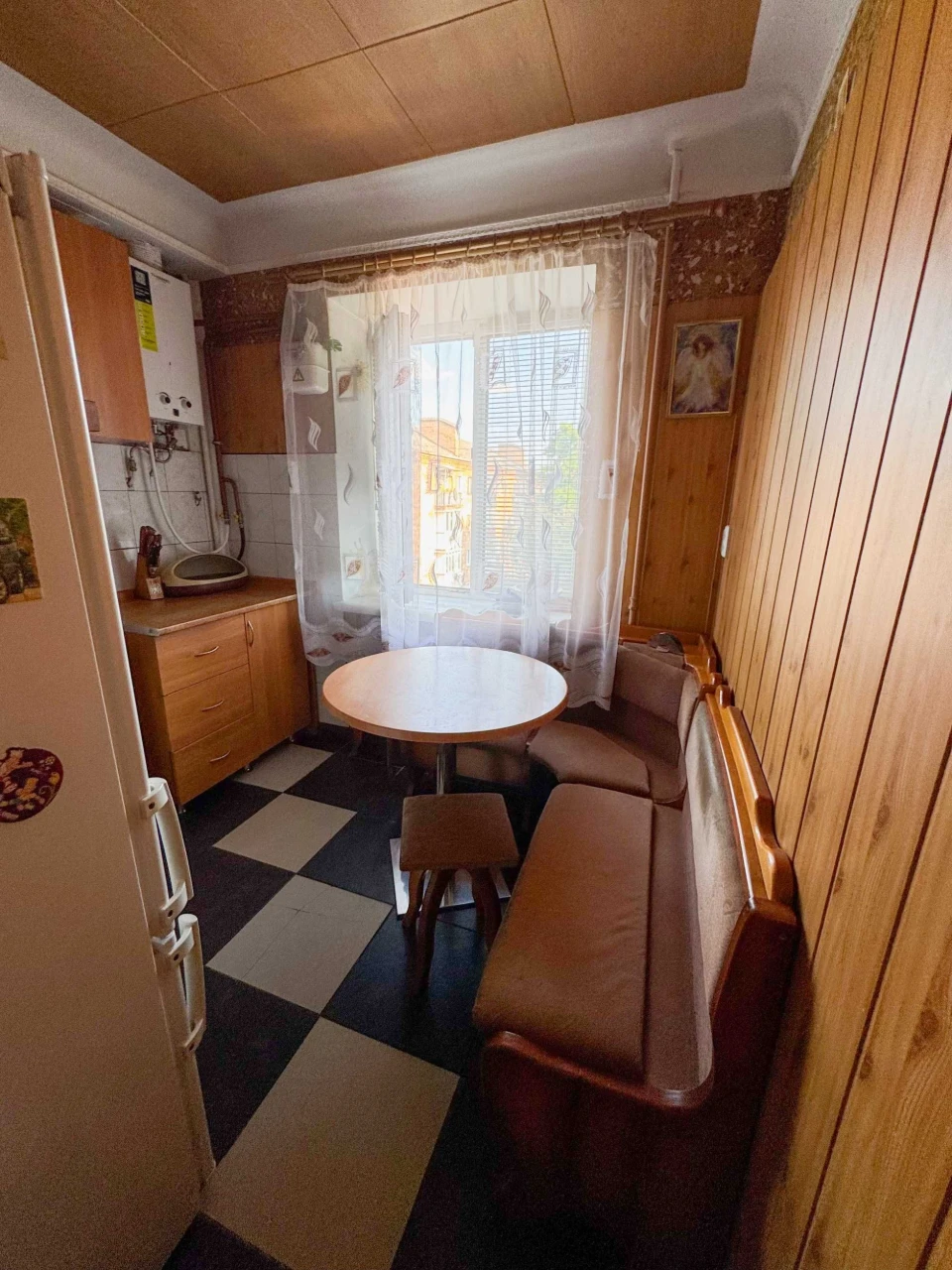 Продам 1-к квартиру 36 м², вул. Київська 28, центр