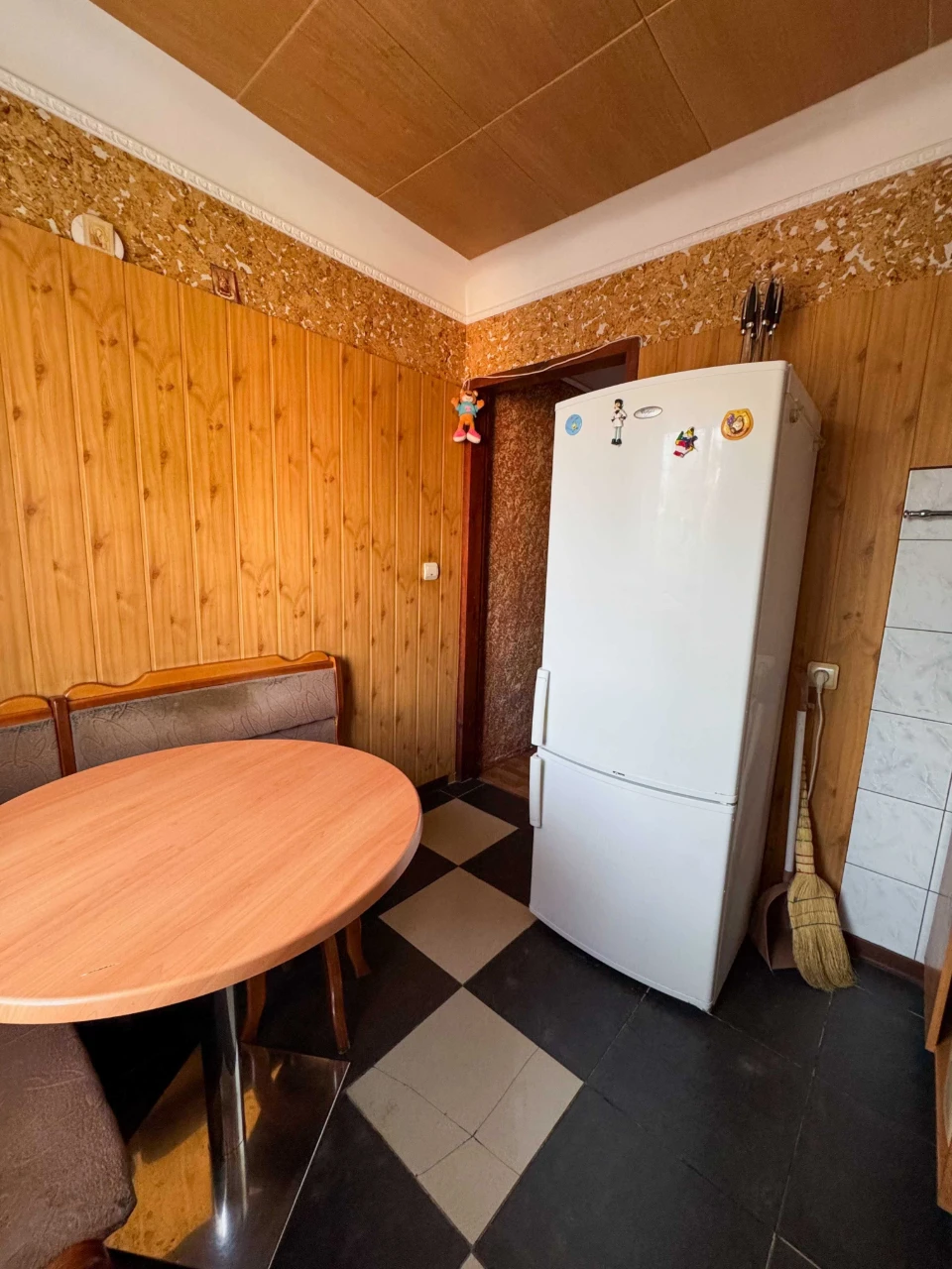 Продам 1-к квартиру 36 м², вул. Київська 28, центр