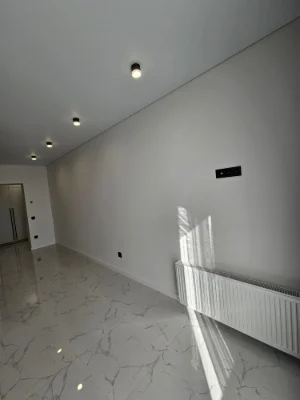1-кімнатна ЖК,,Drim city " на Щасливому з ремонтом
