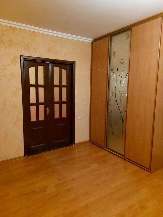 Sale of 3-room apartment 71.6 m2 Kyiv, Myloslavska st., 35 6