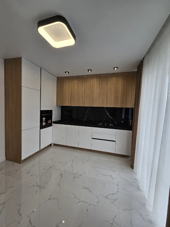 2-кімнатна квартира ЖК,,Drеаm city "2 поверх .З РЕМОНТОМ!