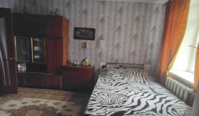 Продається 2-кімнатна квартира  в центрі міста.
