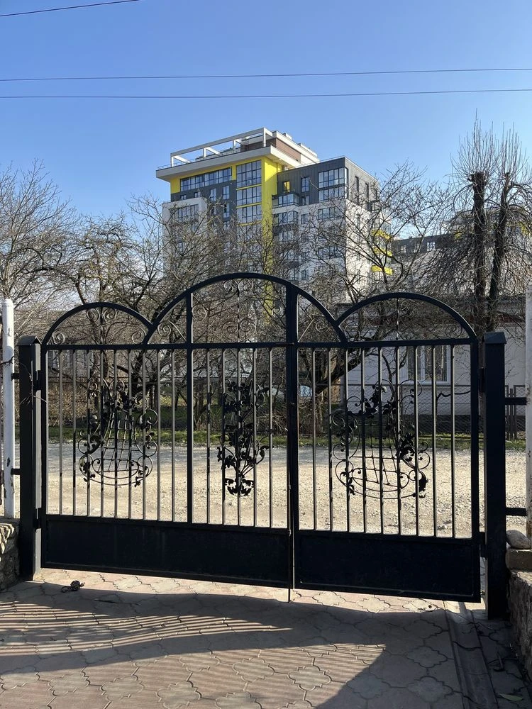Продається домогосподарство в центральній частині м.Тернопол