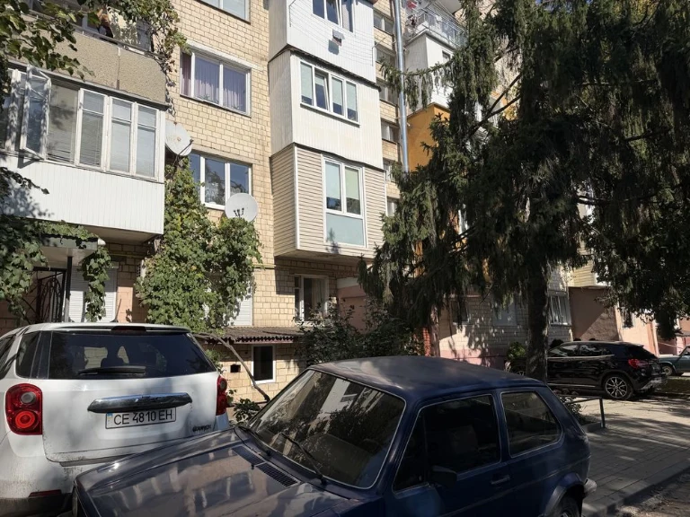 Продаж 3 к Чеш 3/5 Комарова - напоти 6 сш