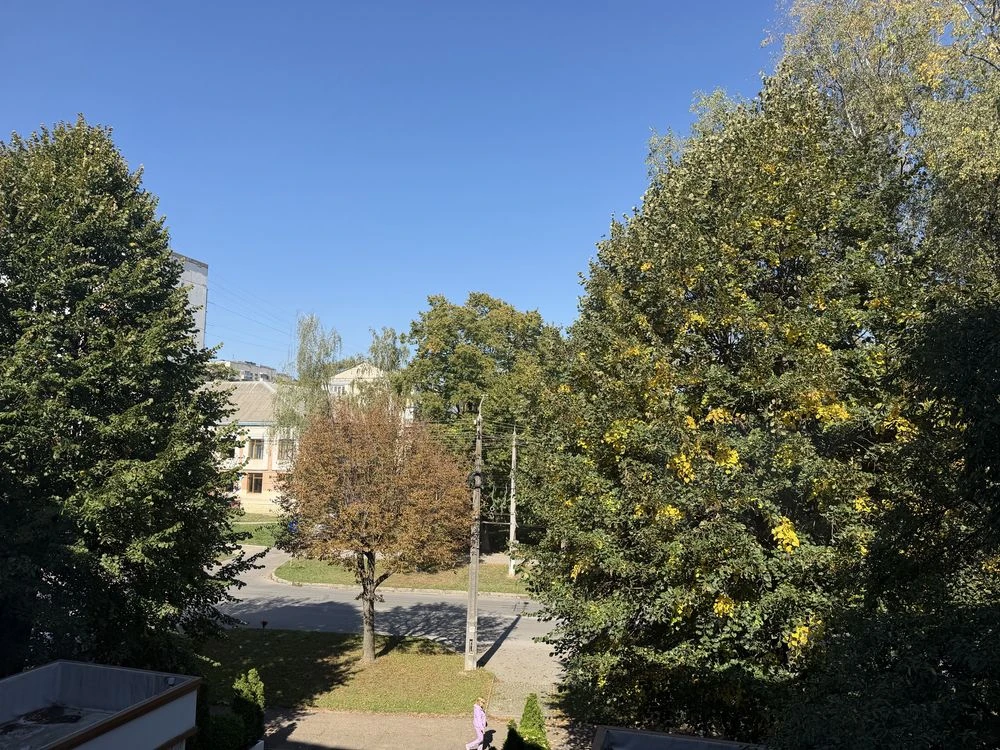 Продаж 3 к Чеш 3/5 Комарова - напоти 6 сш