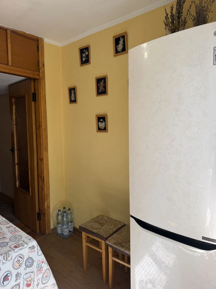 Продаж 3 к Чеш 3/5 Комарова - напоти 6 сш