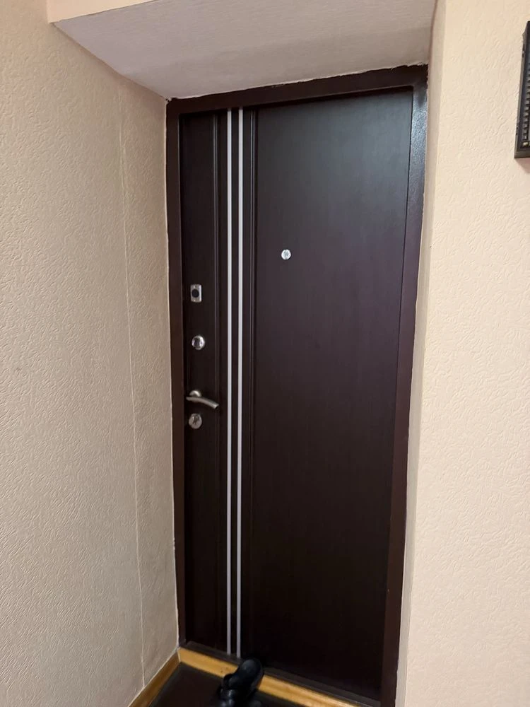 Продаж 3 к Чеш 3/5 Комарова - напоти 6 сш