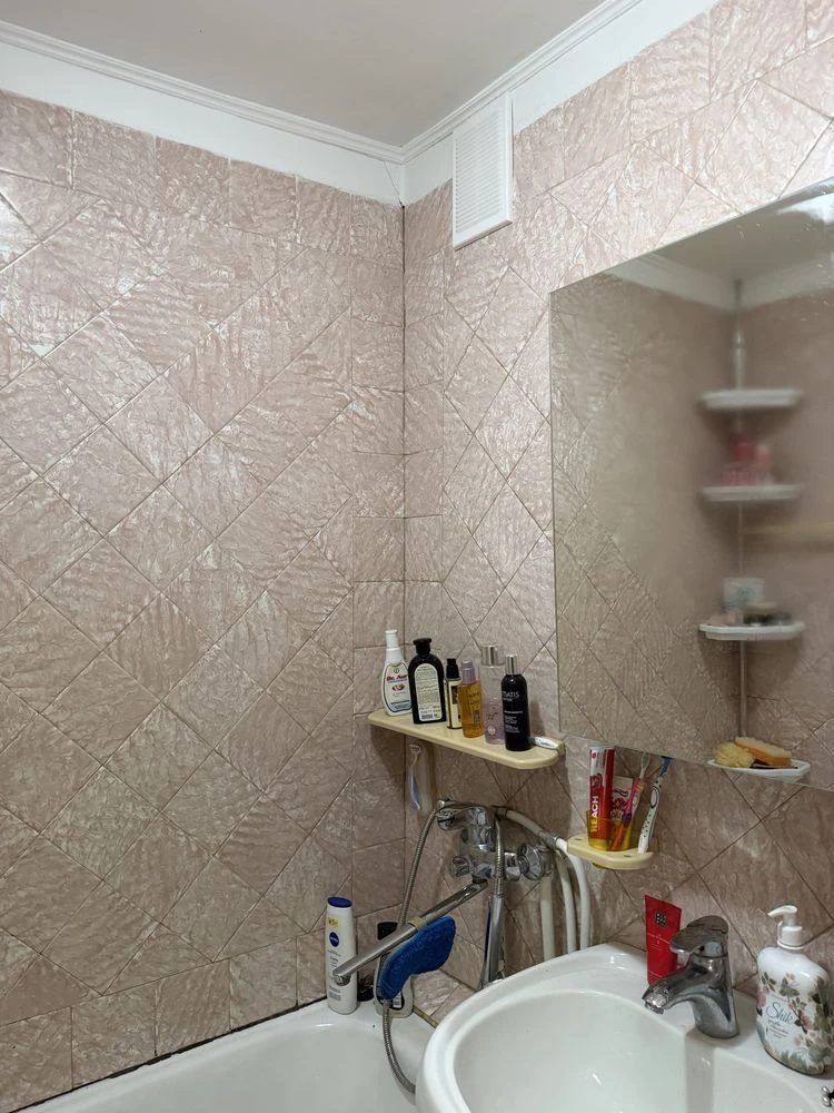 Продаж 3 к Чеш 3/5 Комарова - напоти 6 сш