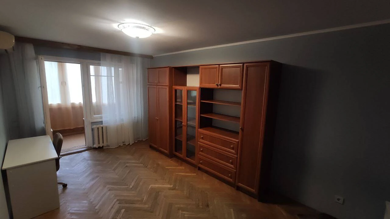 Здаю довгостроково 2 квартиру вул Кіото, 9