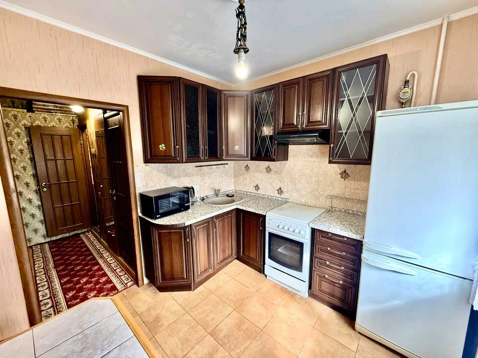 Квартира. Київ, Деміївська вул.
