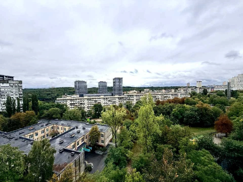 Квартира. Київ, Деміївська вул.
