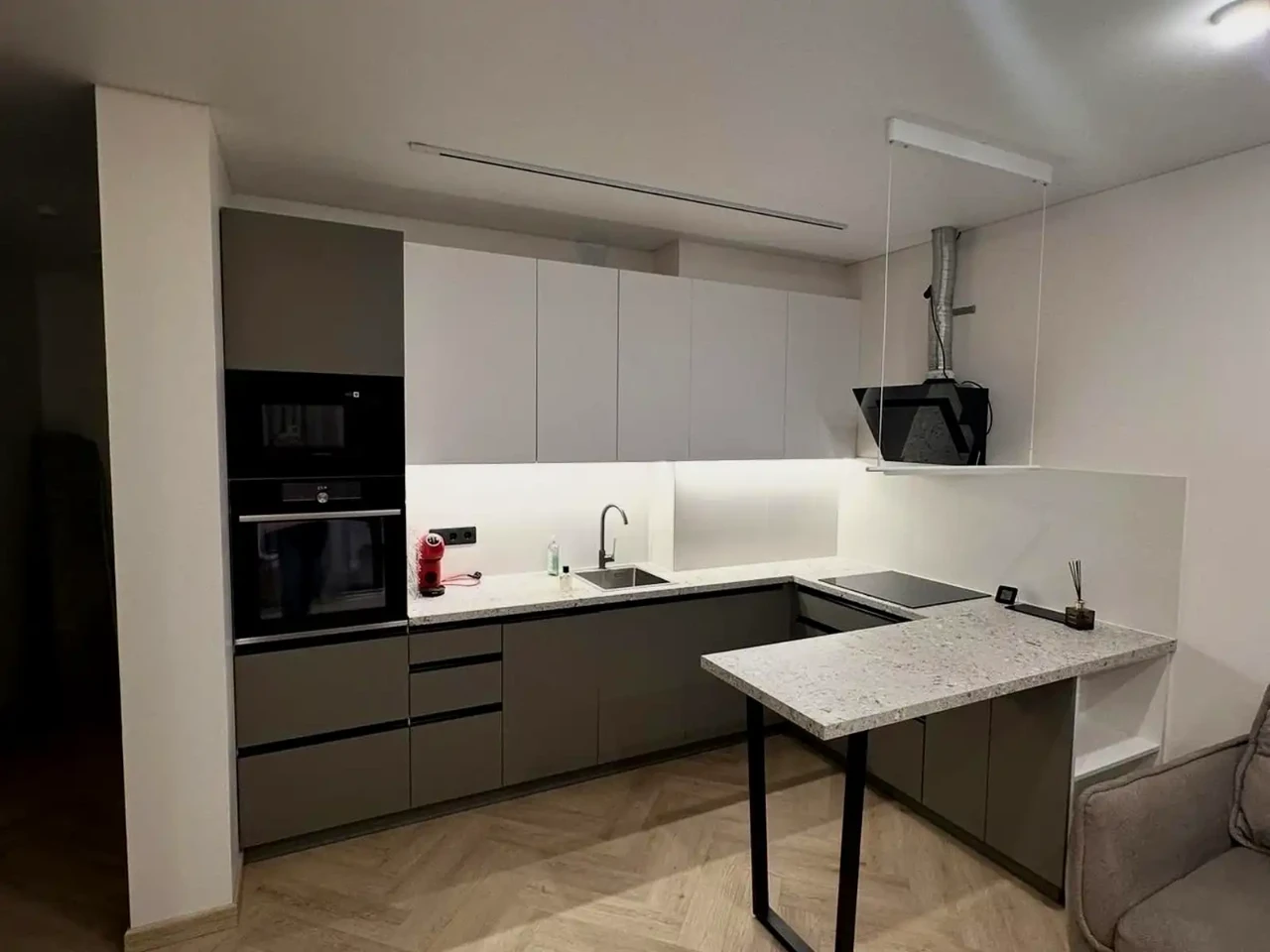 Оренда квартири 2-кімн. 50.5 м² 10/25 пов.