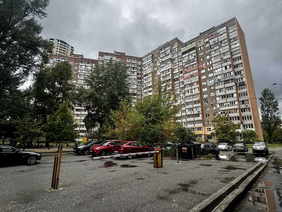 Квартира. Київ, Червоної Калини просп.