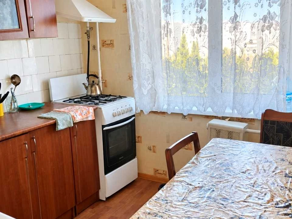 Квартира. Київ, Петра Калнишевського вул.