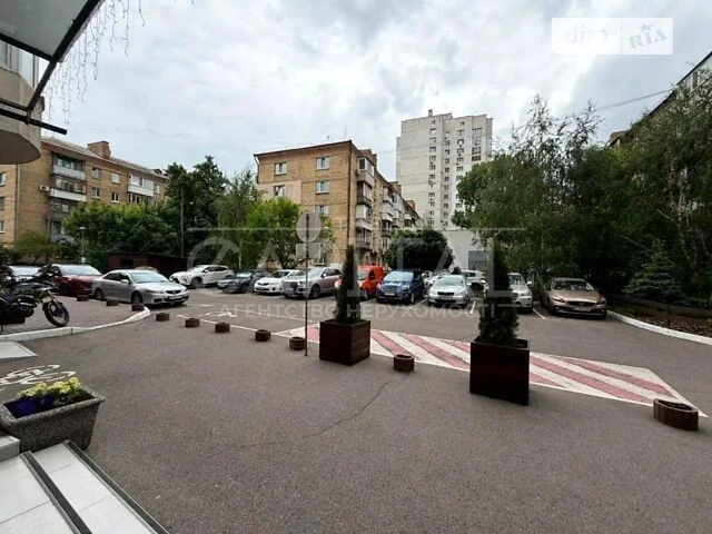 Продаж 2к квартири 61 кв. м на вул. Преображенська 8 Б • ID