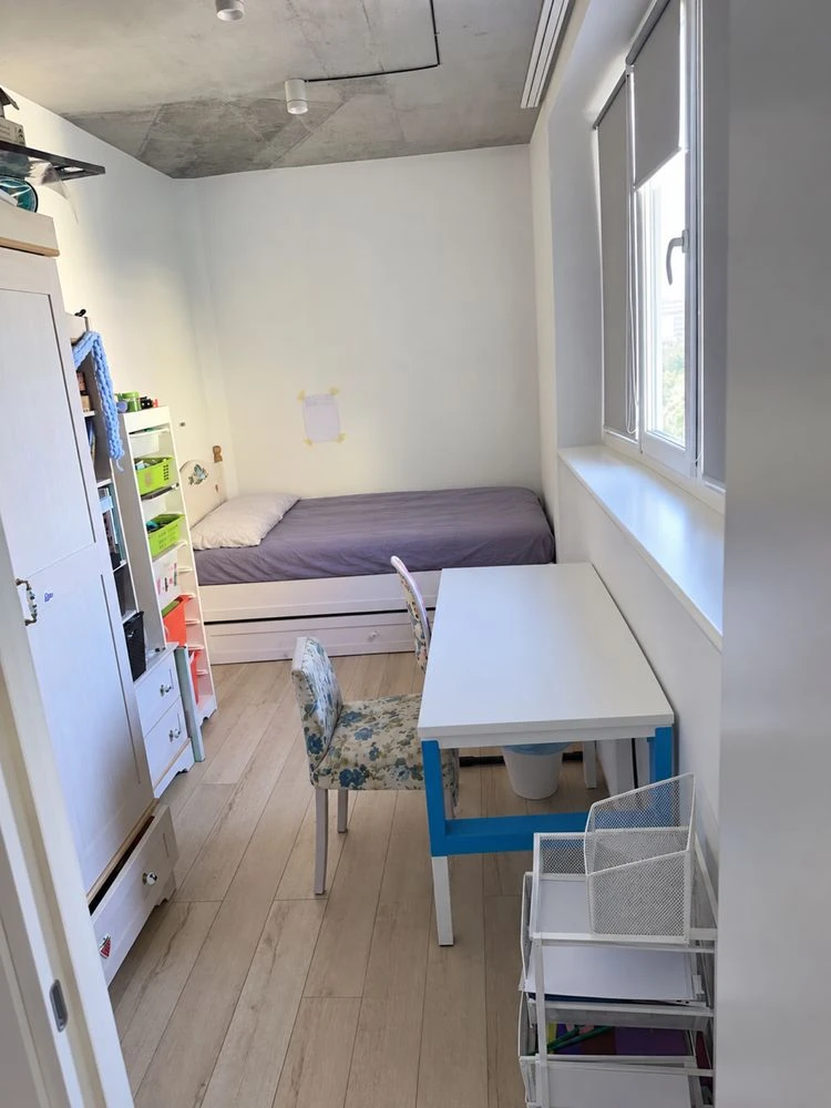 Від власника! 2-кімнатна квартира 52 м², Донця 2-А