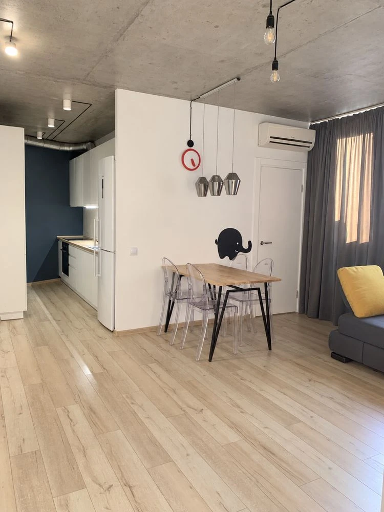 Від власника! 2-кімнатна квартира 52 м², Донця 2-А