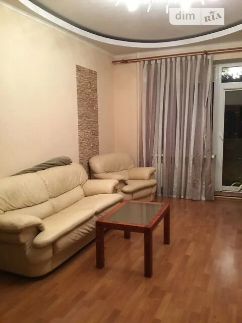 Продаж 2к квартири 84 кв. м на вул. Срібнокільська 14А • ID