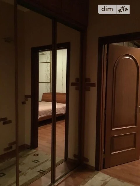 Продаж 2к квартири 84 кв. м на вул. Срібнокільська 14А • ID