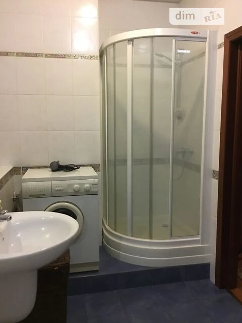 Продаж 2к квартири 84 кв. м на вул. Срібнокільська 14А • ID