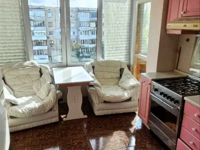 Квартира. Київ, Ентузіастів вул.