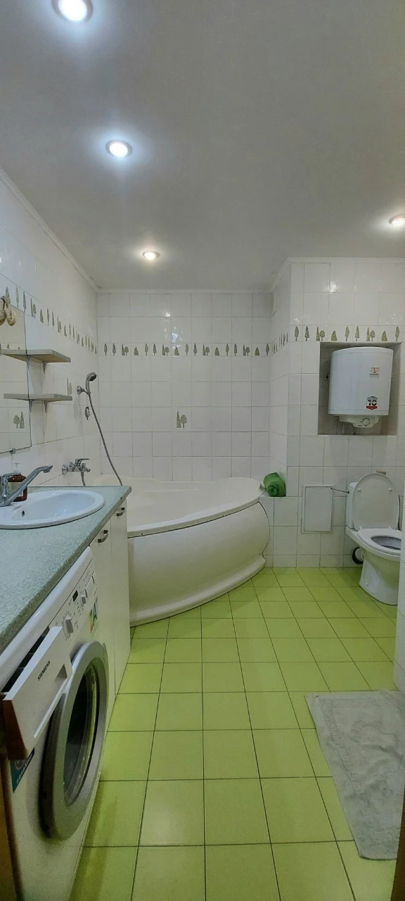 Продаж 3-кім.квартири 85кв біля Рівер Молу,Урлівська 9. Позн