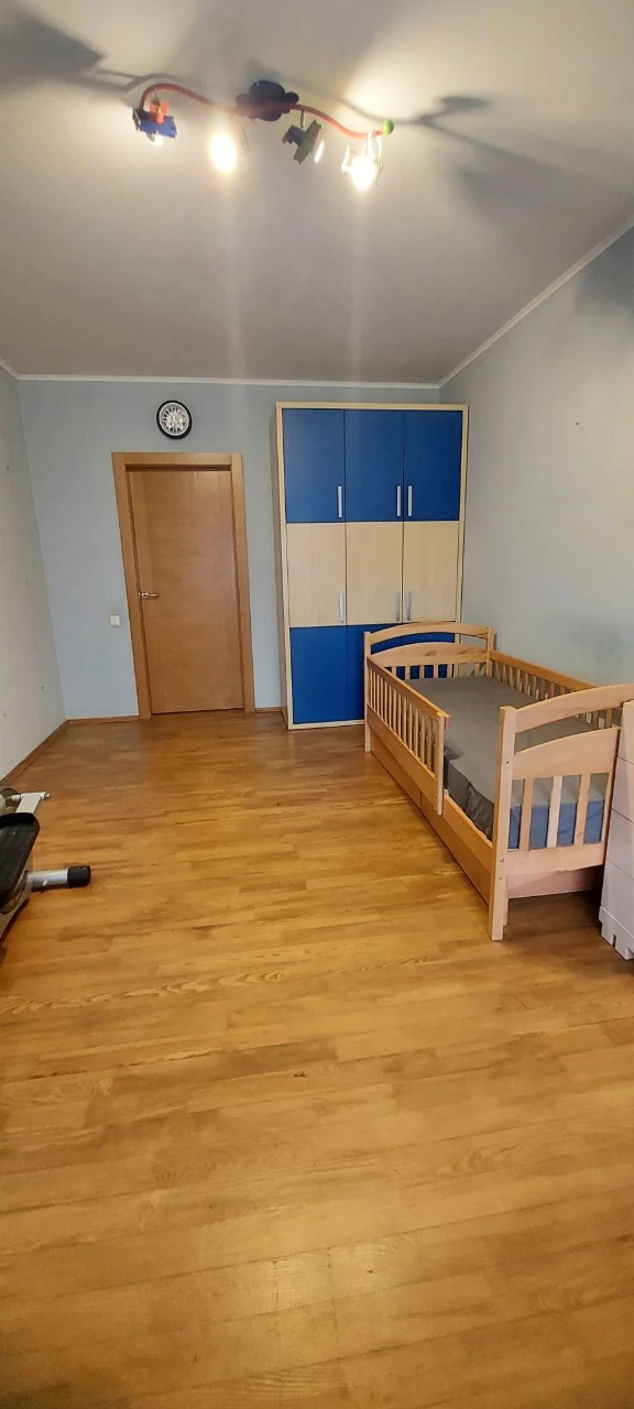 Продаж 3-кім.квартири 85кв біля Рівер Молу,Урлівська 9. Позн