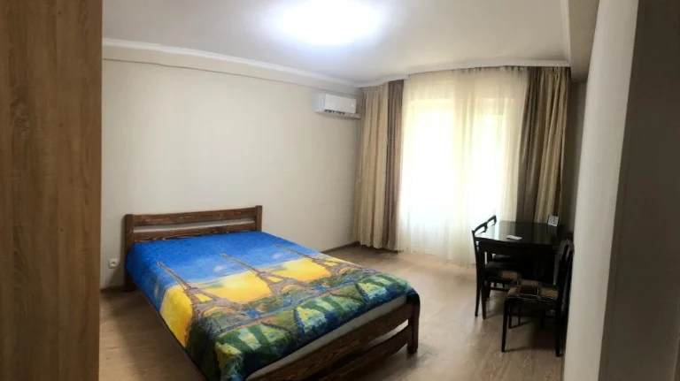 Без комісії! Продаж 1-кімнатна вул.Кондратюка, 4